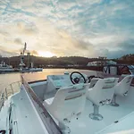 Botel No Limit Charter Bateau Avec Parking Prive Proche Centre-ville *