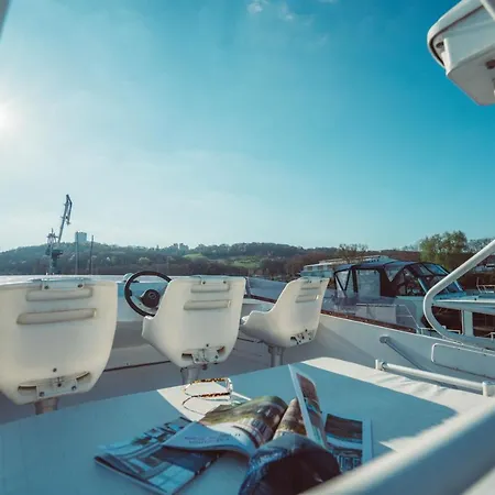 ספינת מלון No Limit Charter Bateau Avec Parking Prive Proche Centre-ville רואן