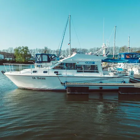 No Limit Charter Bateau Avec Parking Prive Proche Centre-ville ספינת מלון