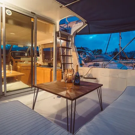 ספינת מלון No Limit Charter Bateau Avec Parking Prive Proche Centre-ville *