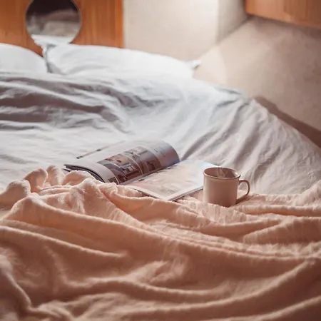 No Limit Charter Bateau Avec Parking Prive Proche Centre-ville Hotel na wodzie Rouen